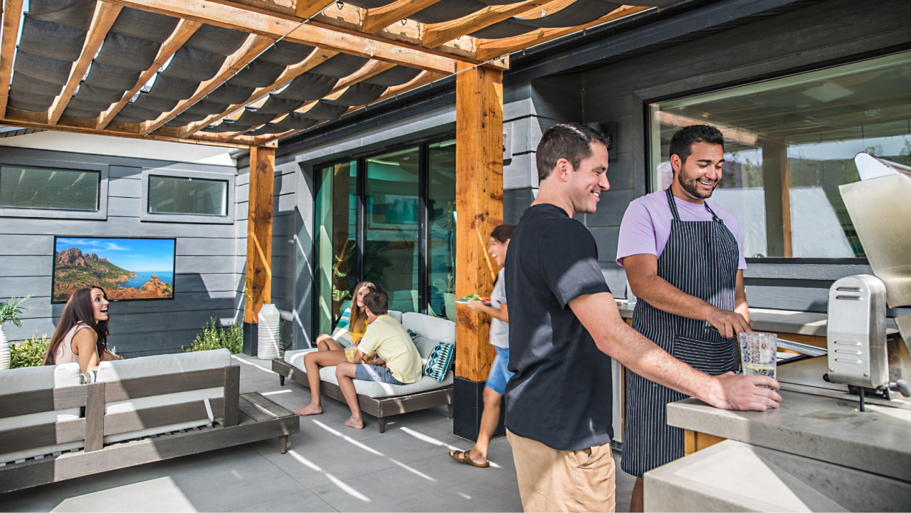 Spring outdoor entertainment